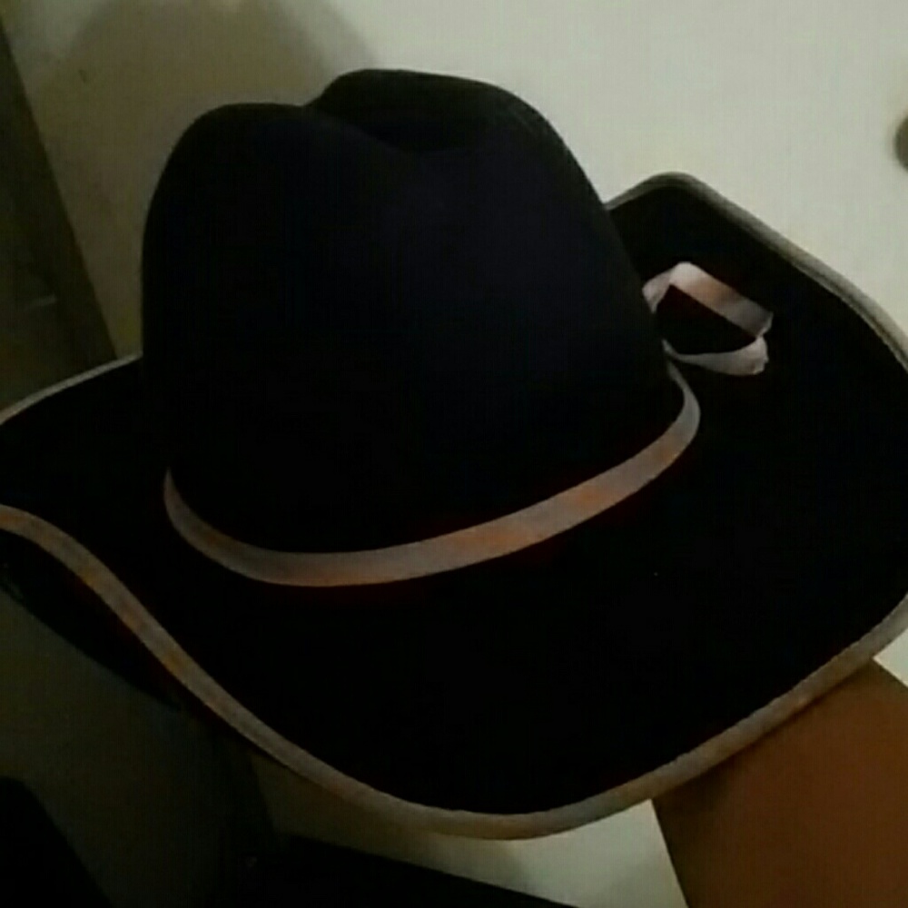 Cowgirl hat